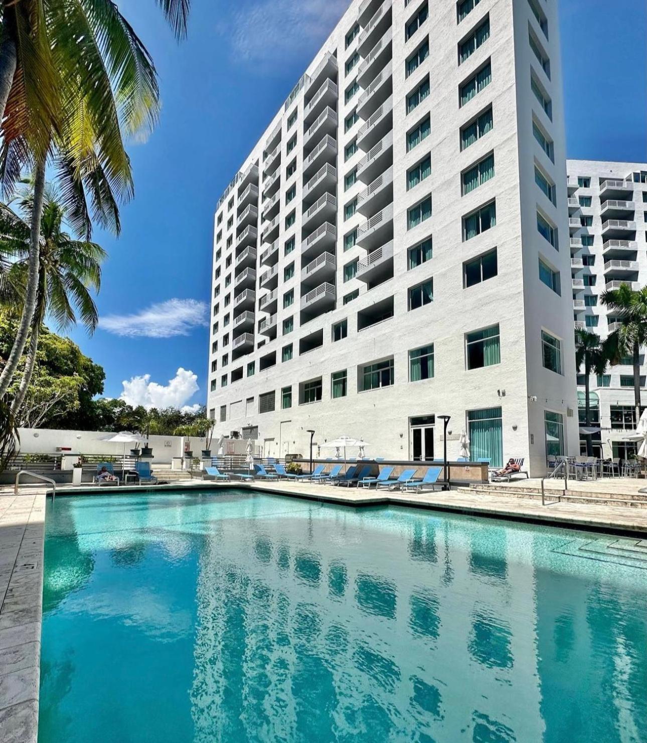 Galleryone Doubletree Hilton Gc Turtle Cove Fort Lauderdale Exterior photo